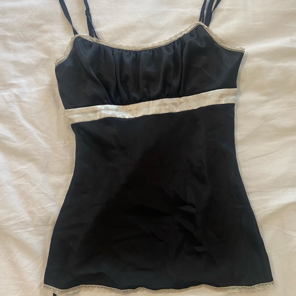 Y2k silk top with tie in the back